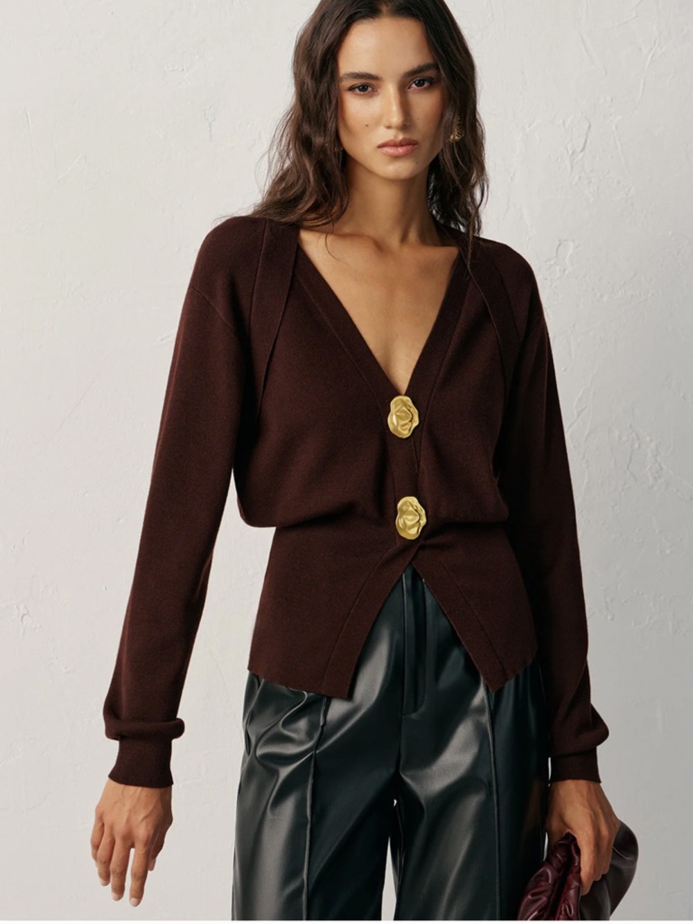 V-Neck Metal Detail Wool-Blend Sweater - Brown size large